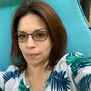 Meet your Posher, Carlota